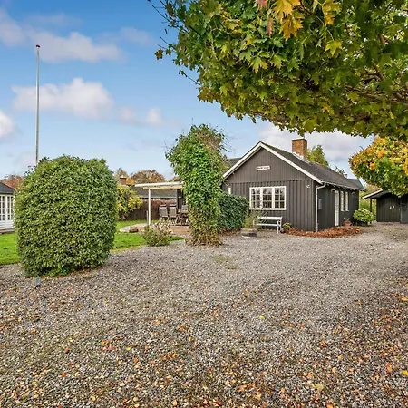 In Sydals With Kitchen *