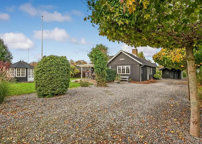 In Sydals With Kitchen *