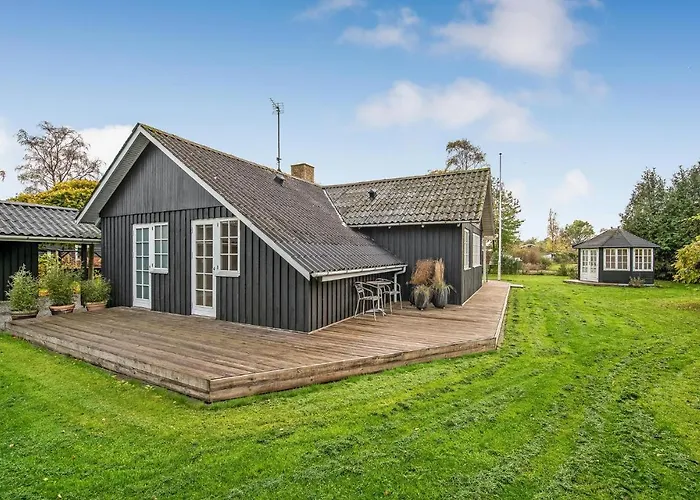 In Sydals With Kitchen Skovbyballe