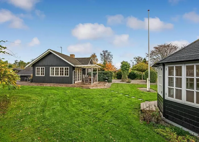 In Sydals With Kitchen